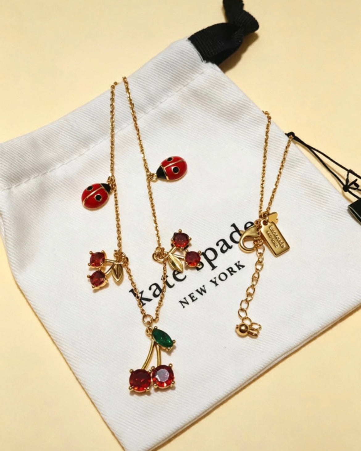 Kate Spade New York Cherry Necklace – Златисто колие с черешки