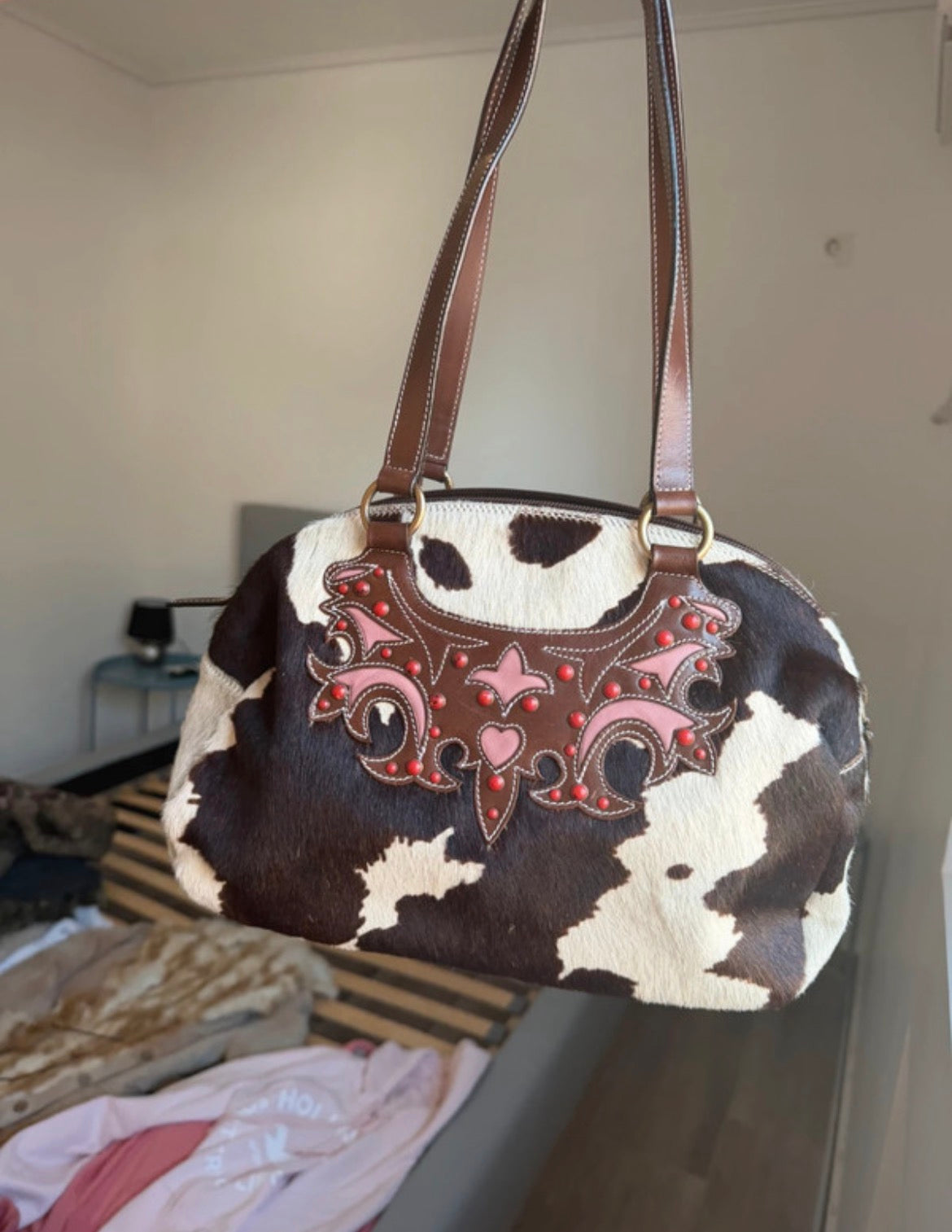 Винтидж чанта Tosca Blu с естествен косъм и cow print десен