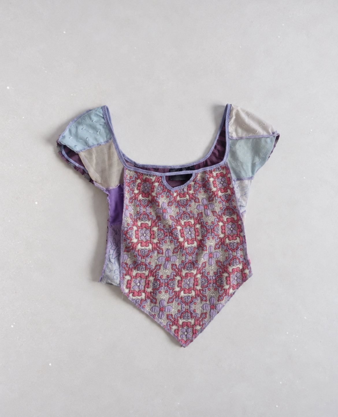 Ръчно изработен one-of-a-kind patchwork топ от RhiDancey