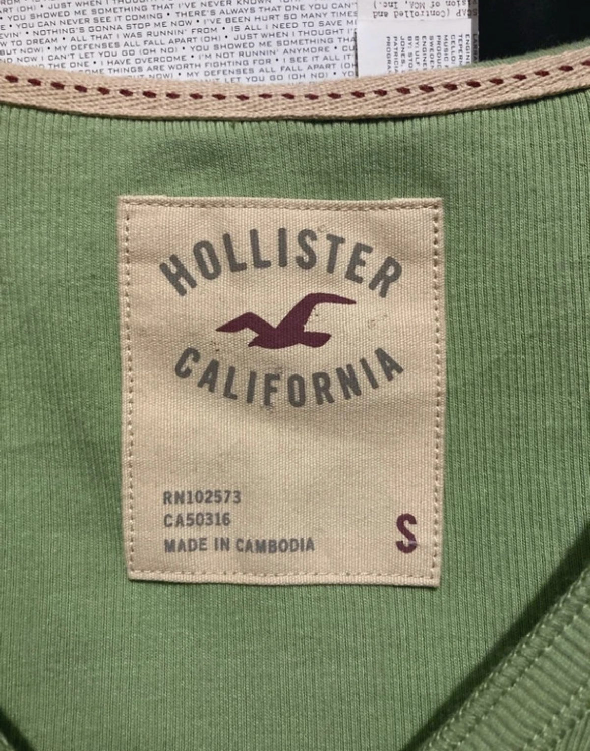 Hollister блуза с къс ръкав и качулка