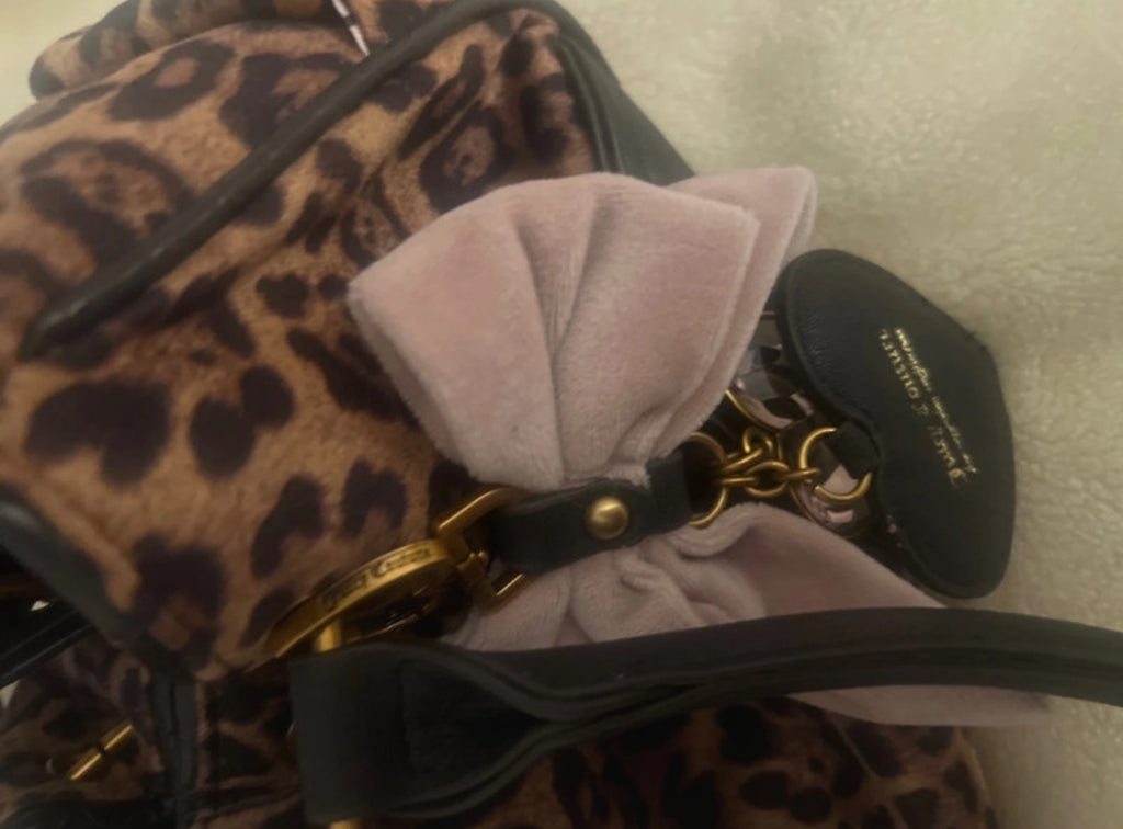 Juicy Couture леопардова bowler чанта