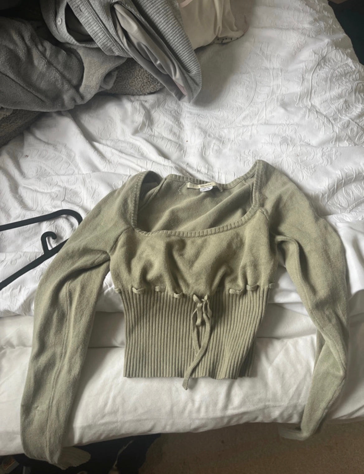 Kimchi Blue Sage Green Ruched Knit блуза