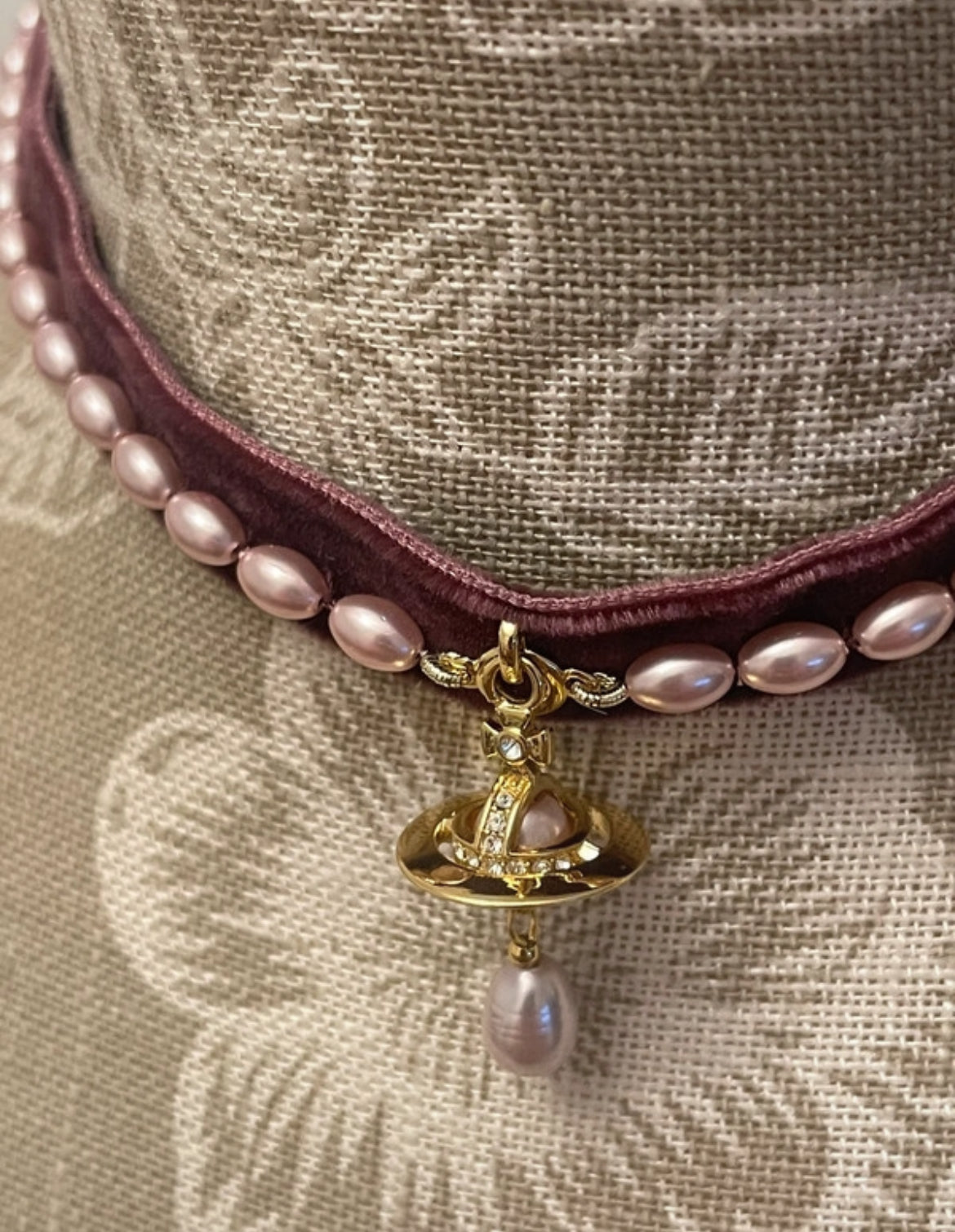 Vivienne Westwood Alexa Choker
