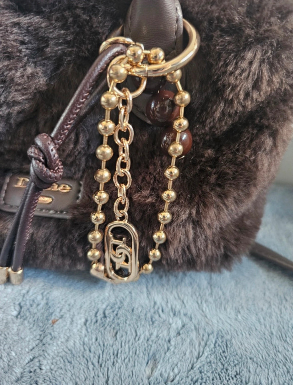 Dune Faux Fur Mini Crossbody чанта