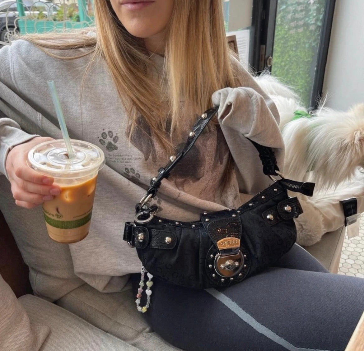 Vintage GUESS Monogram Mini Shoulder чанта