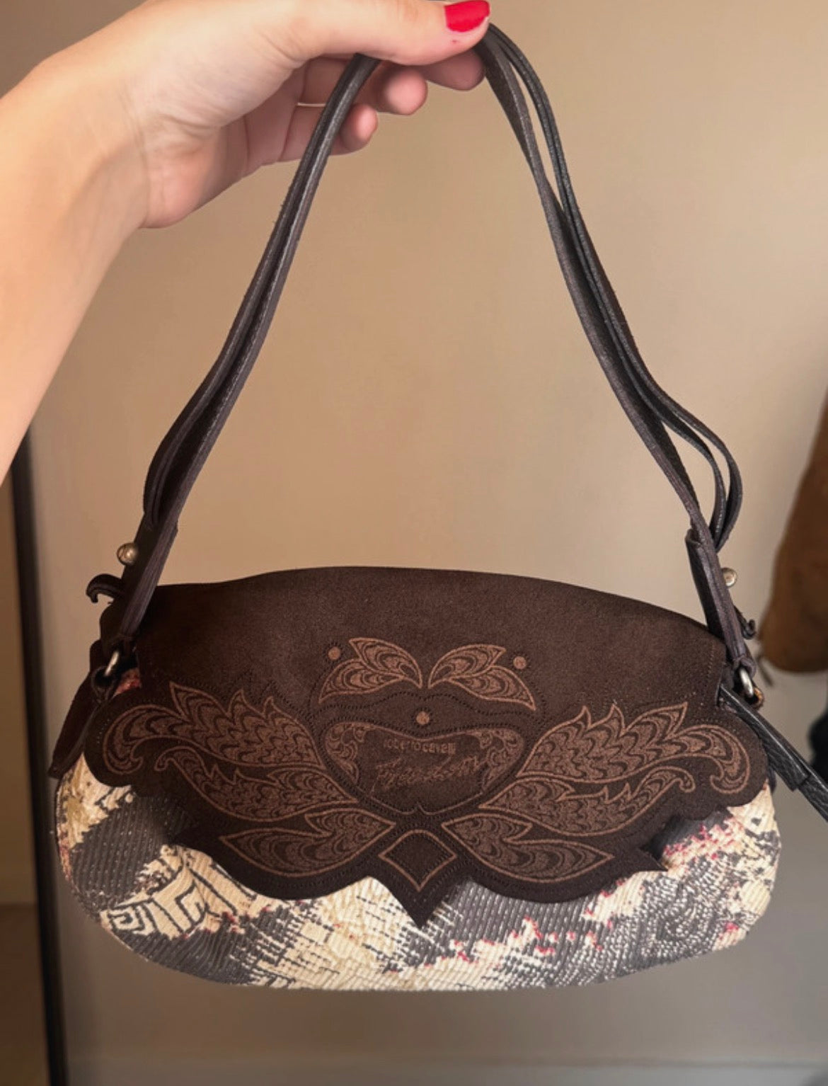 Roberto Cavalli Embroidered Shoulder чанта