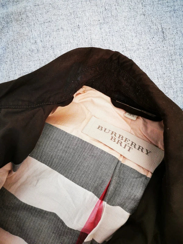 Burberry винтидж късо кафяво яке с емблематична карирана подплата