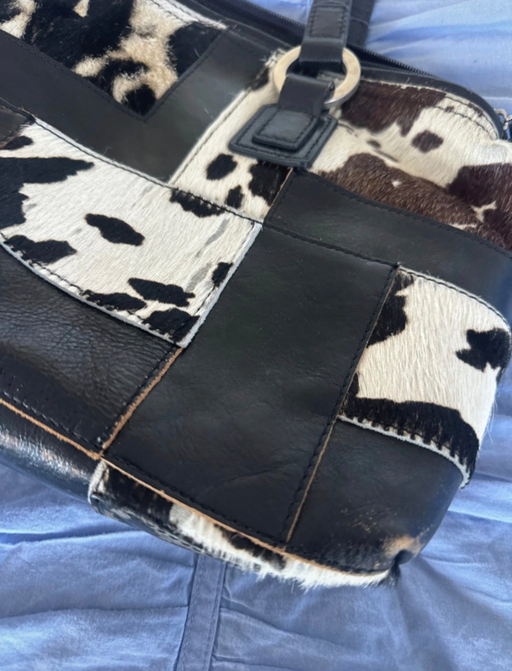 Винтидж Y2K чанта с cow print и кожени детайли