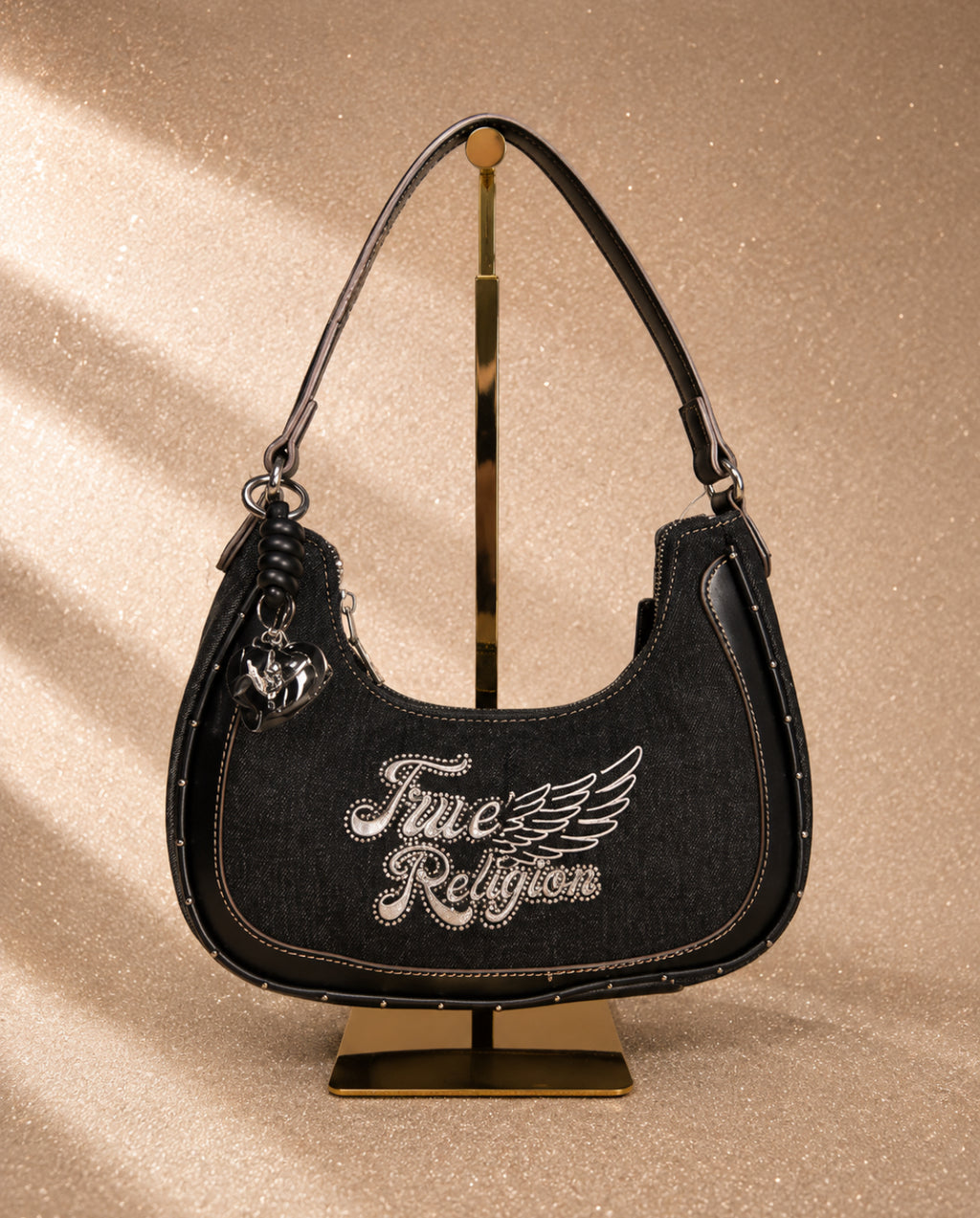 Винтидж чанта True Religion от началото на 2000-те