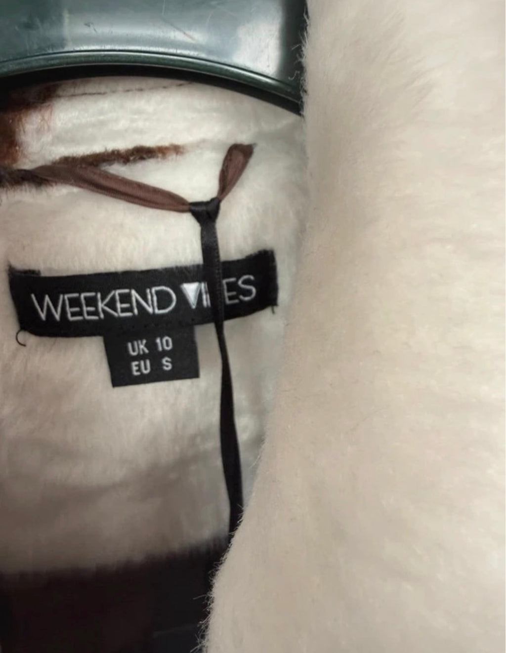 Пухкаво яке Weekend Vibes с кравешки принт в кафяво и бяло