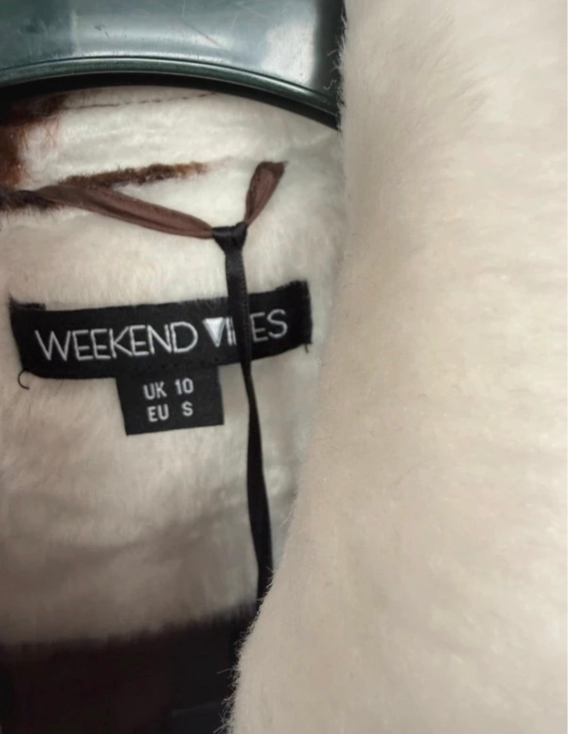 Пухкаво яке Weekend Vibes с кравешки принт в кафяво и бяло