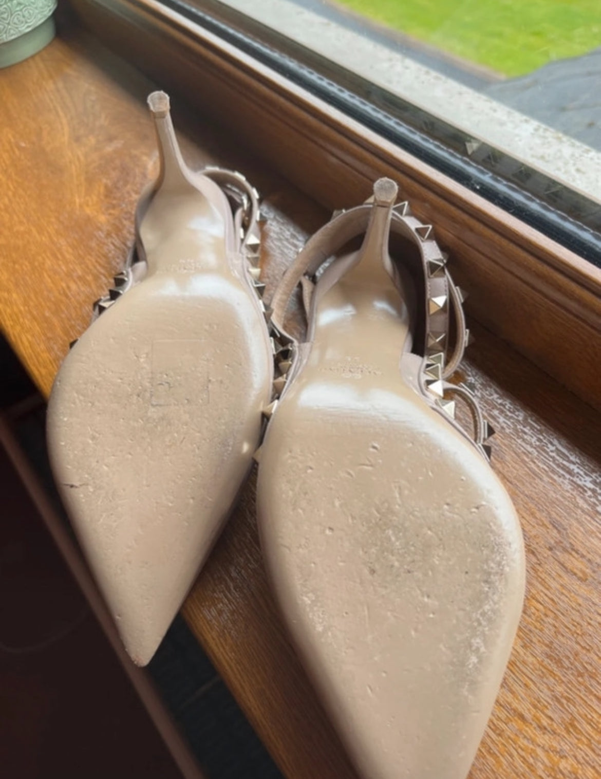 Valentino Garavani Rockstuds обувки на ток - 38