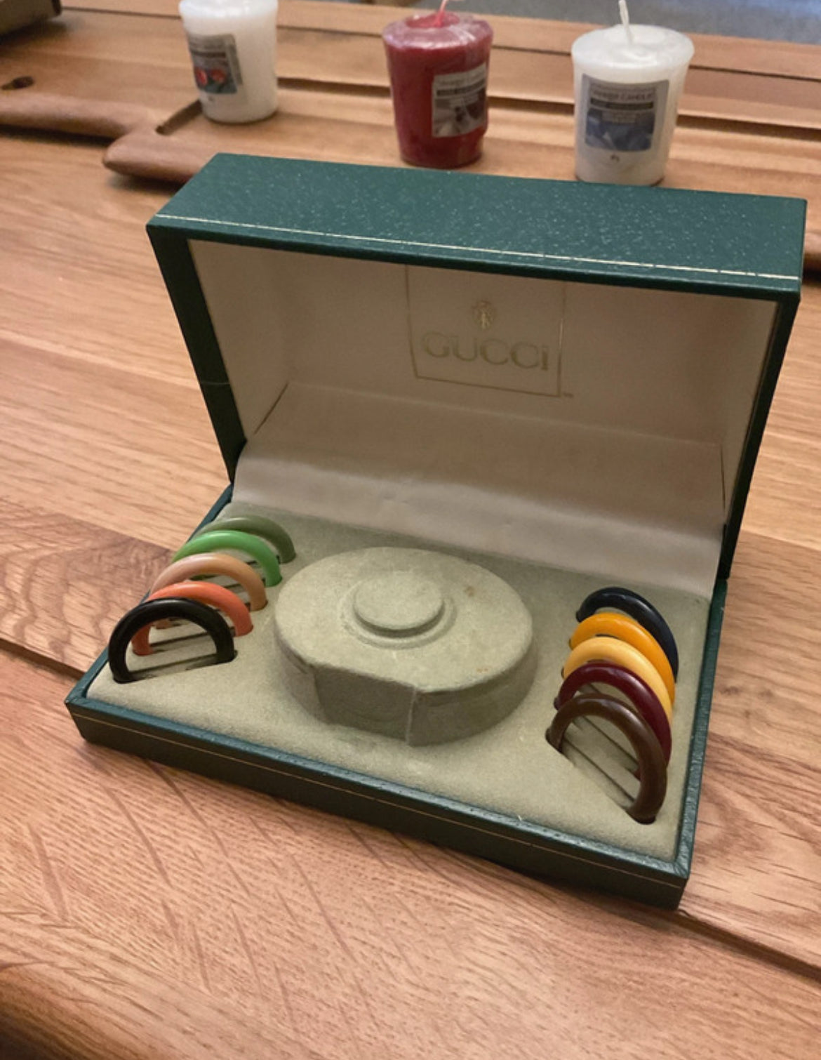 Vintage Gucci Change Bezel Watch – емблематичен винтидж модел на Gucci със сменяеми цветни безели