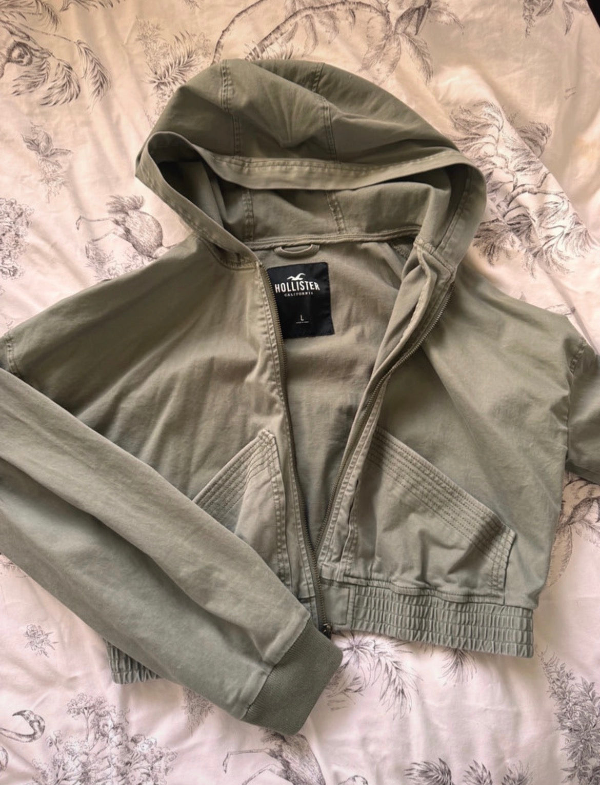 Hollister Khaki Cropped Utility яке