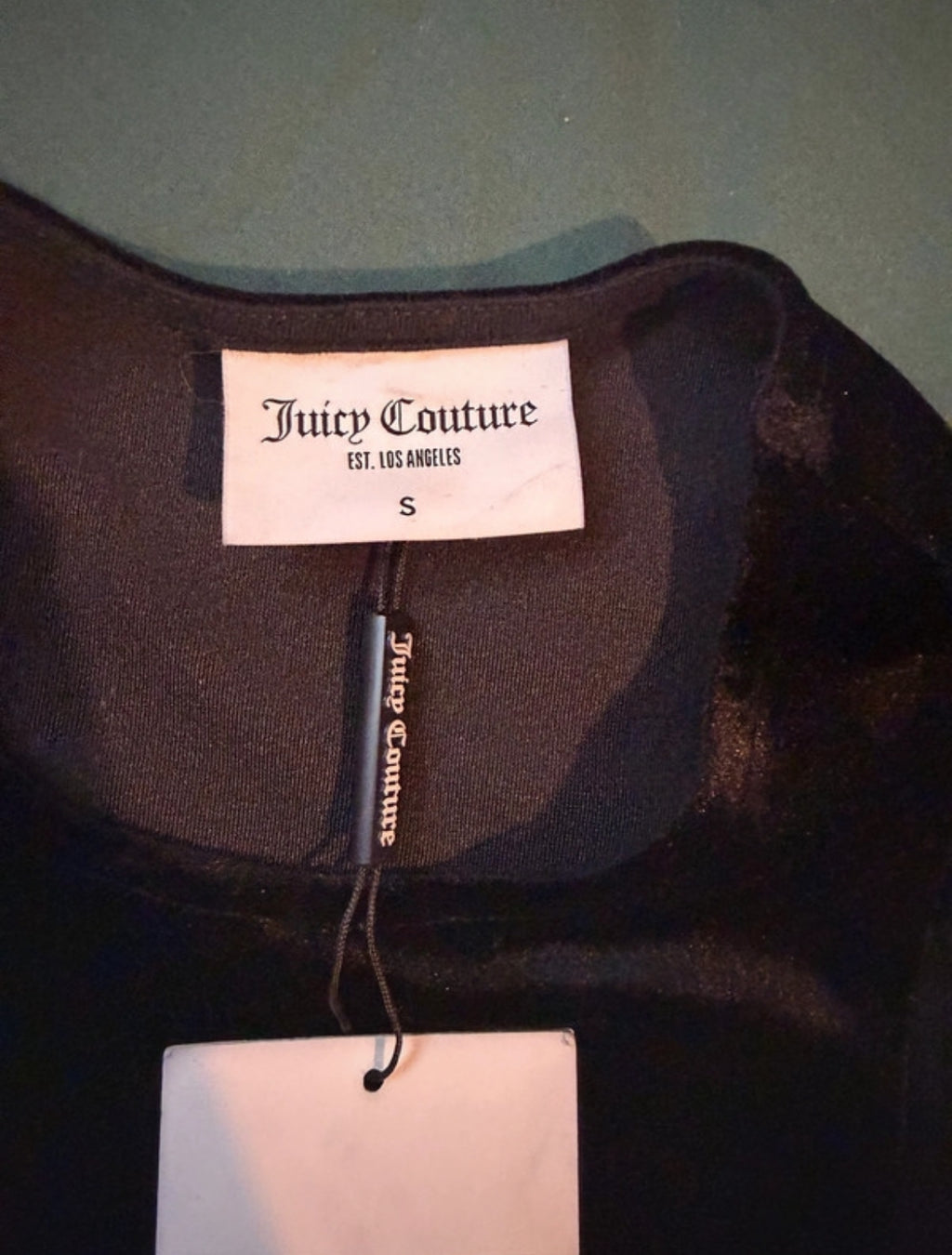 Limited edition Juicy Couture “Juicy Temptation” velvet tank top в черно