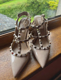 Valentino Garavani Rockstuds обувки на ток - 38