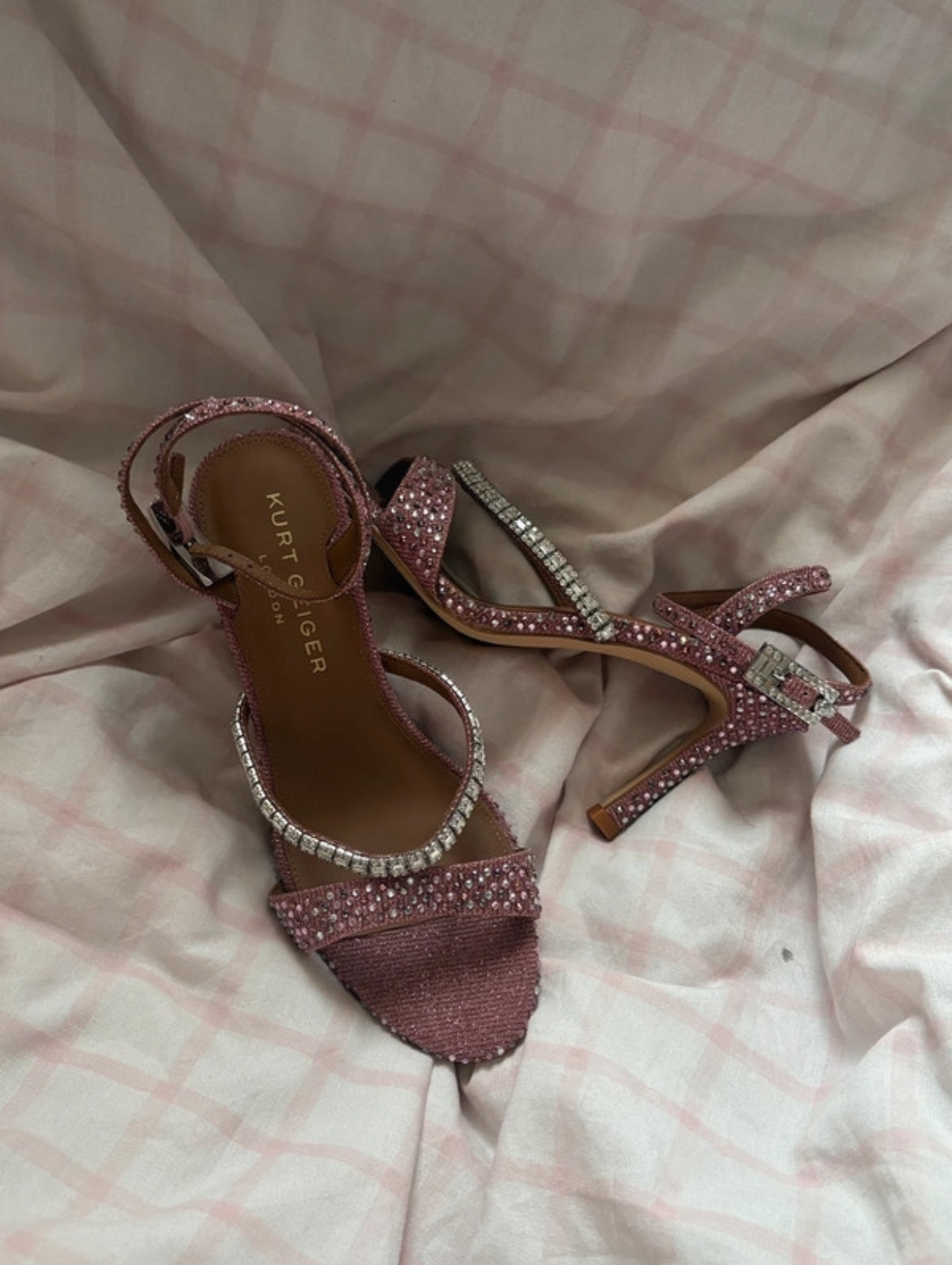 Kurt Geiger сандали на ток с розови и бели кристали