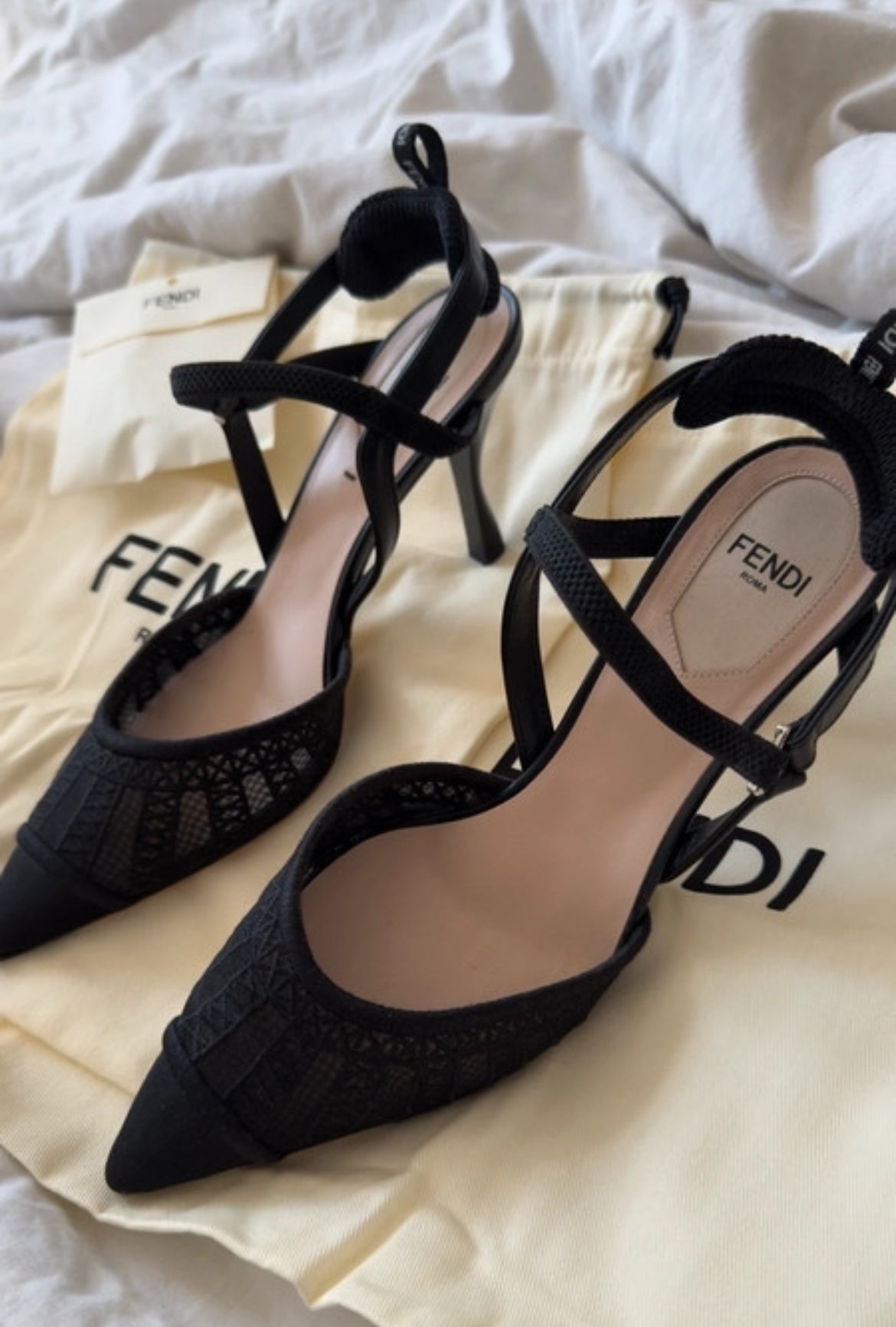 Fendi Colibrì Slingback обувки на ток