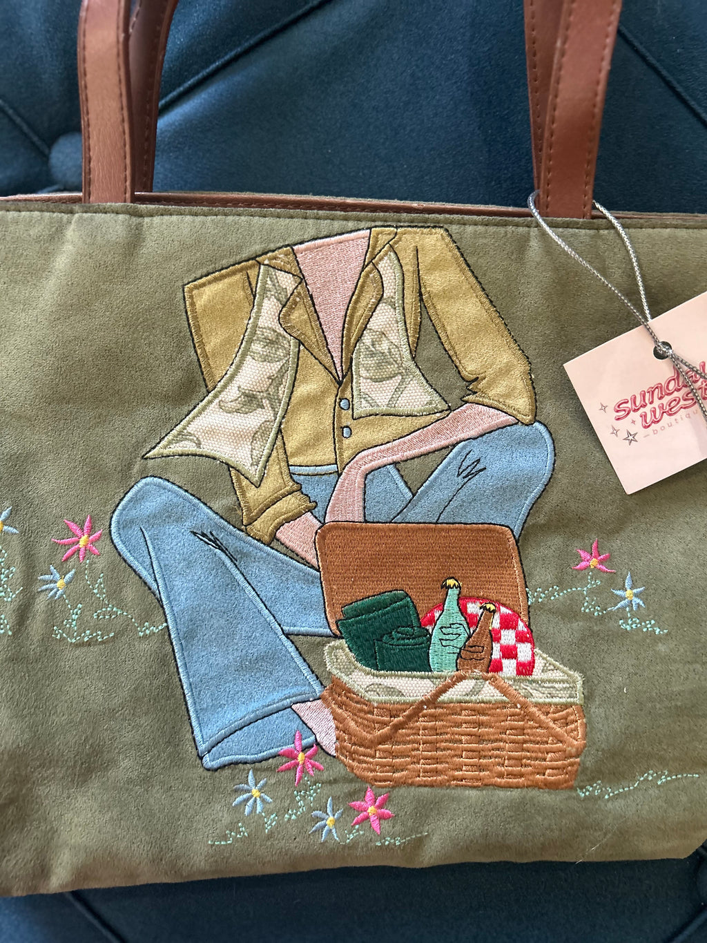 Longaberger Embroidered Picnic Tote чанта