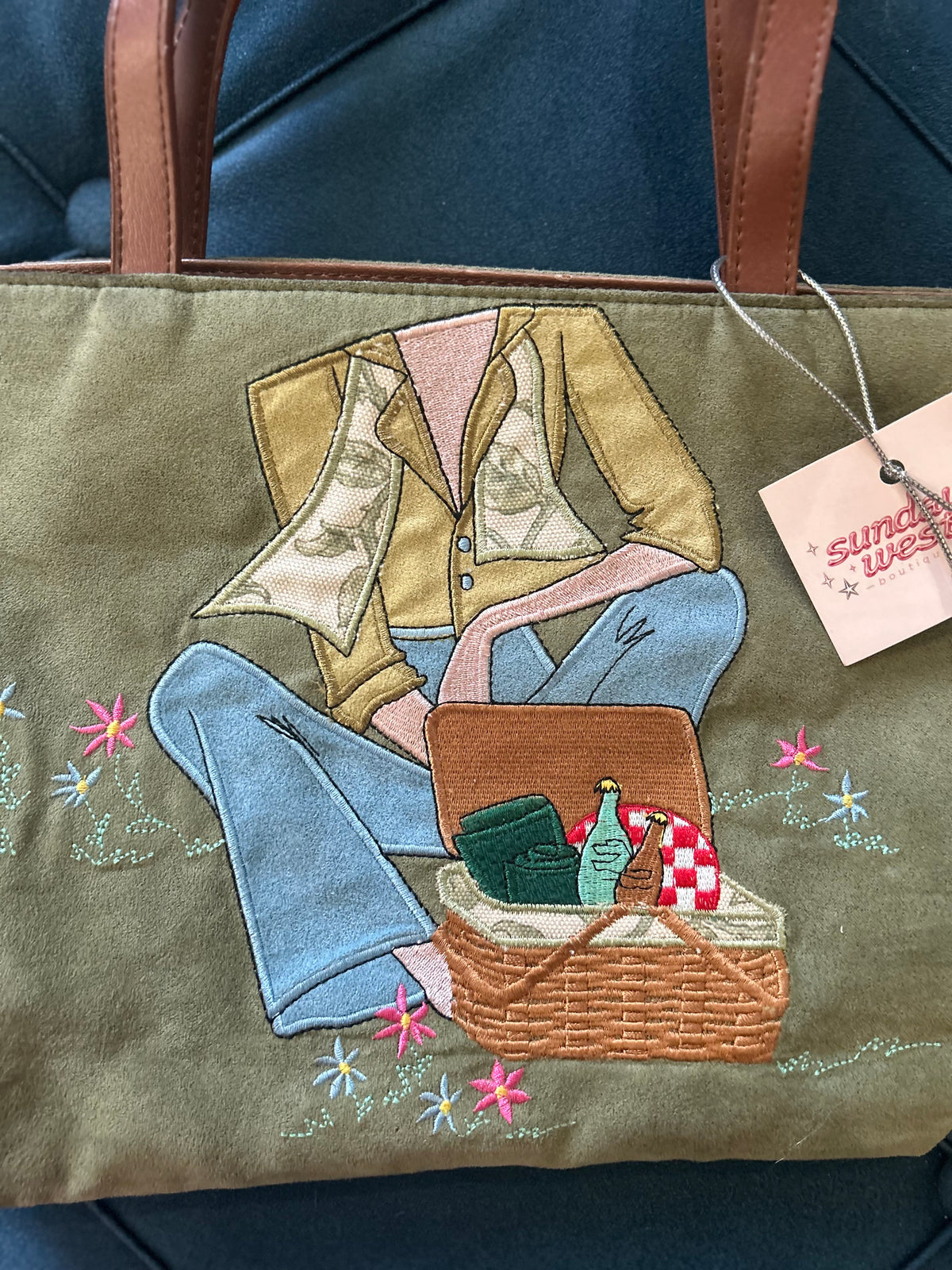 Longaberger Embroidered Picnic Tote чанта