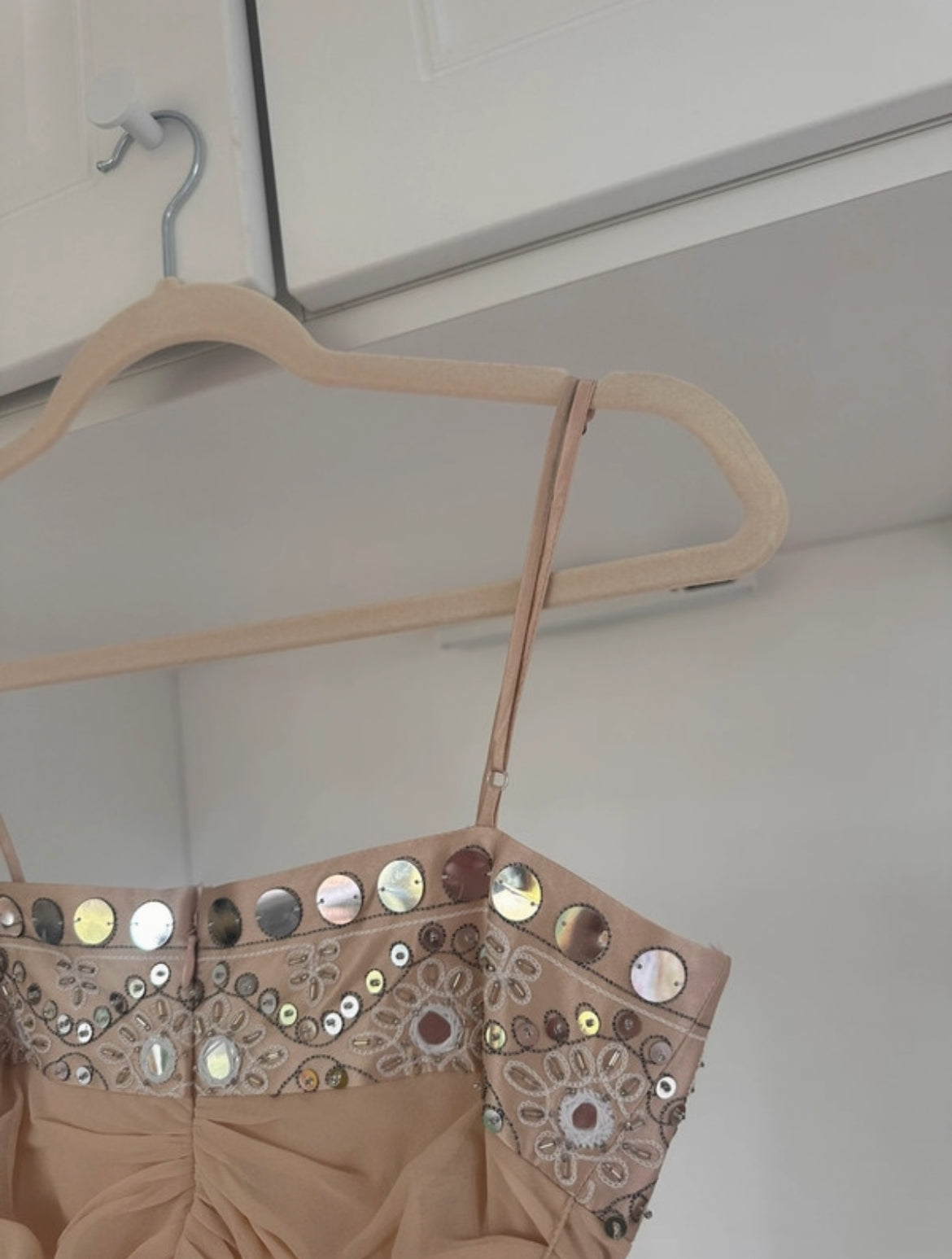 Копринена рокля BCBG Max Azria