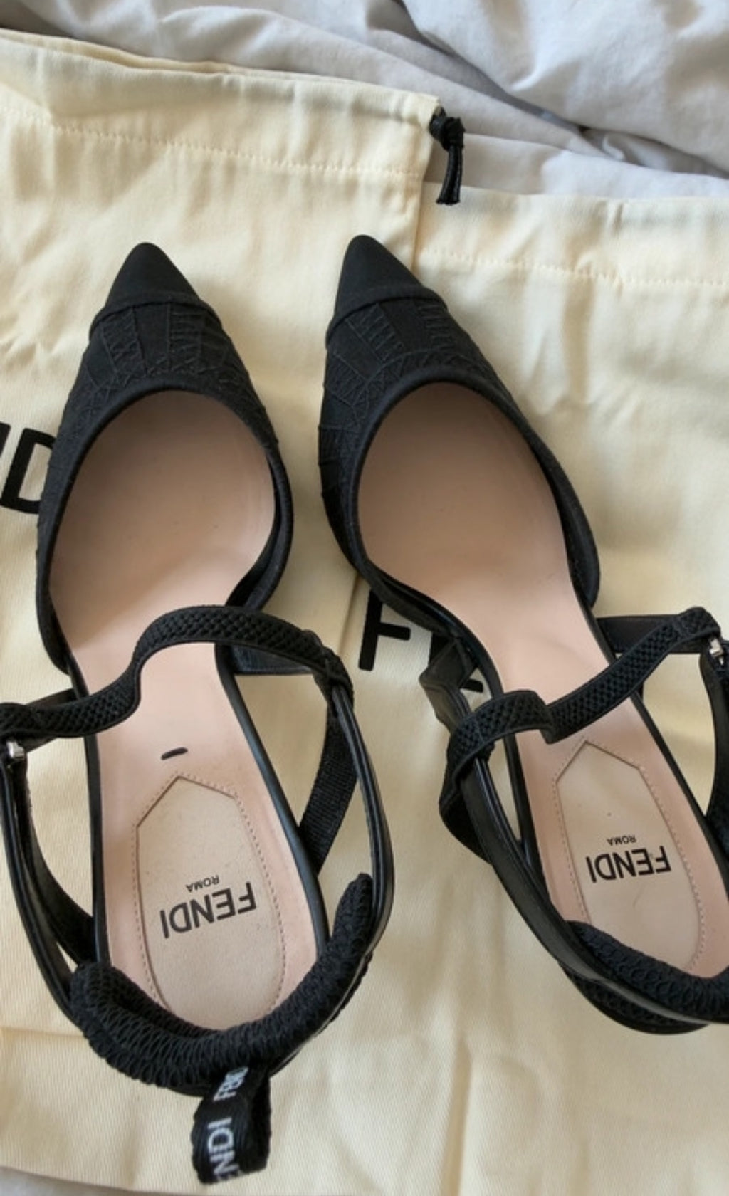 Fendi Colibrì Slingback обувки на ток