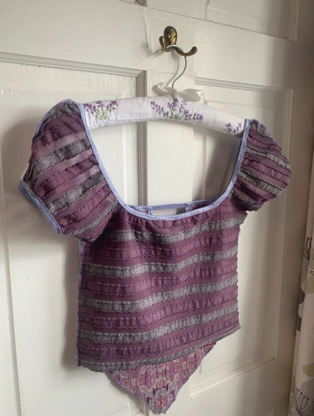 Ръчно изработен one-of-a-kind patchwork топ от RhiDancey