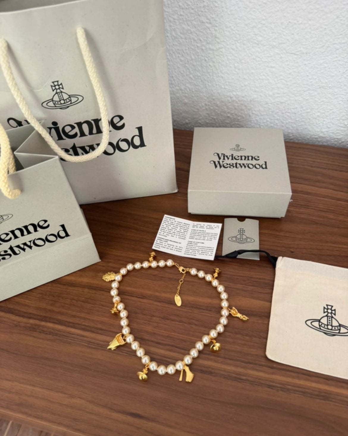 Колие Vivienne Westwood Charms & Pearls Necklace