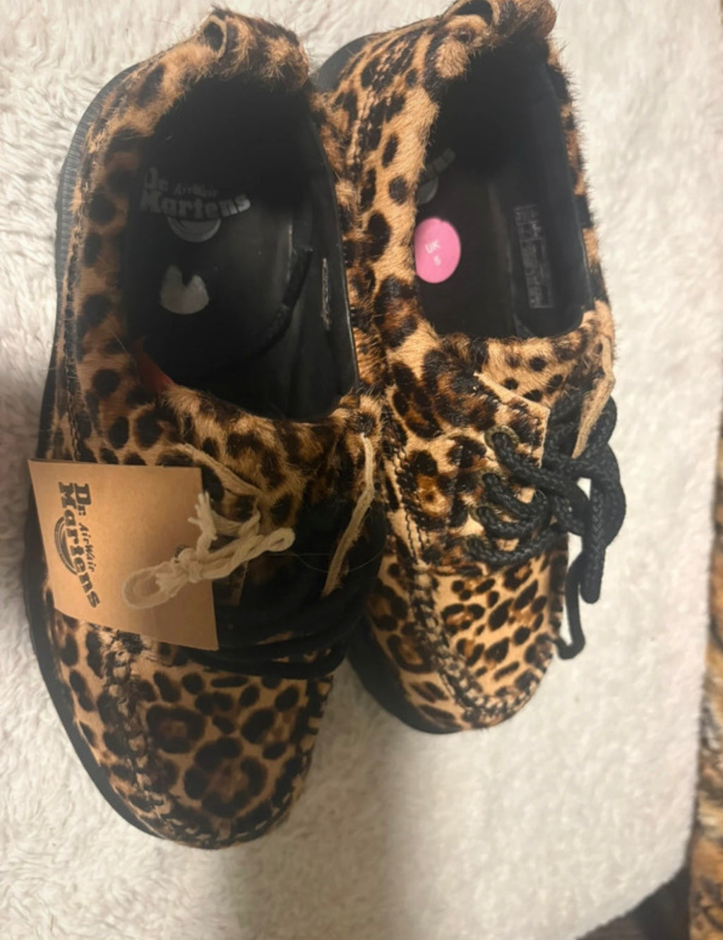 Dr. Martens – Леопардови обувки с косъм