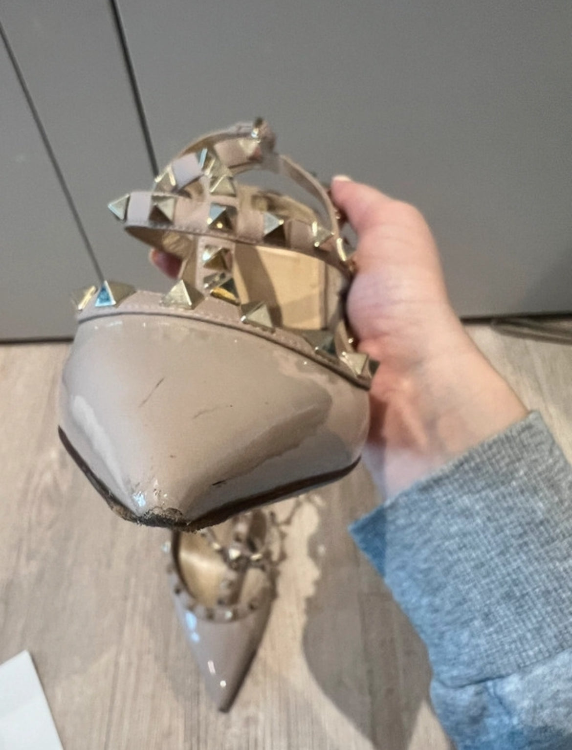 Valentino Garavani Rockstuds обувки на ток - 38,5