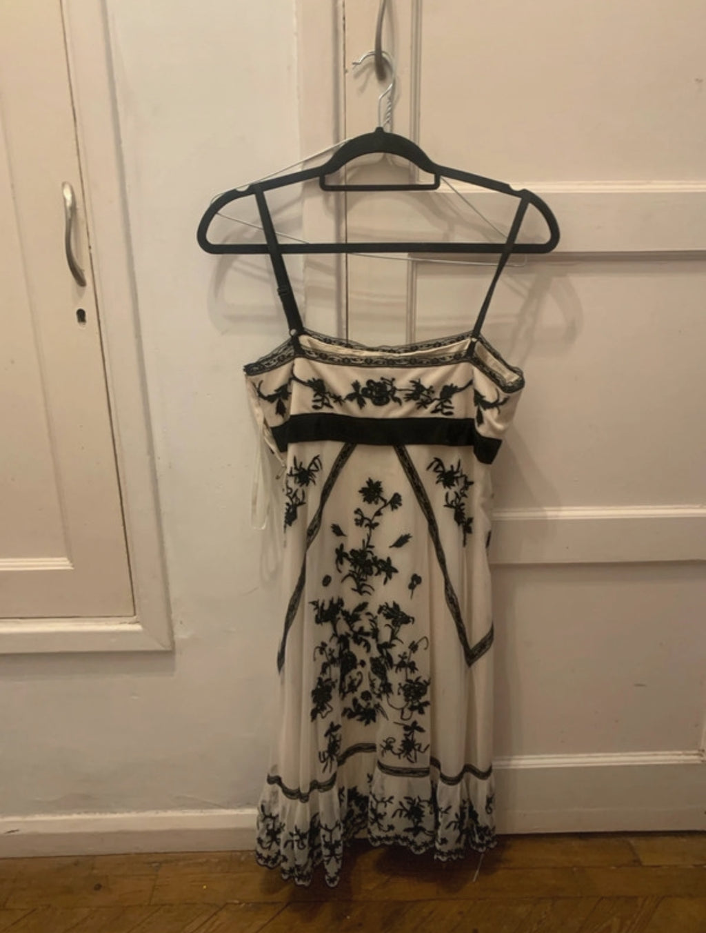 Елегантна дизайнерска рокля BCBGMAXAZRIA