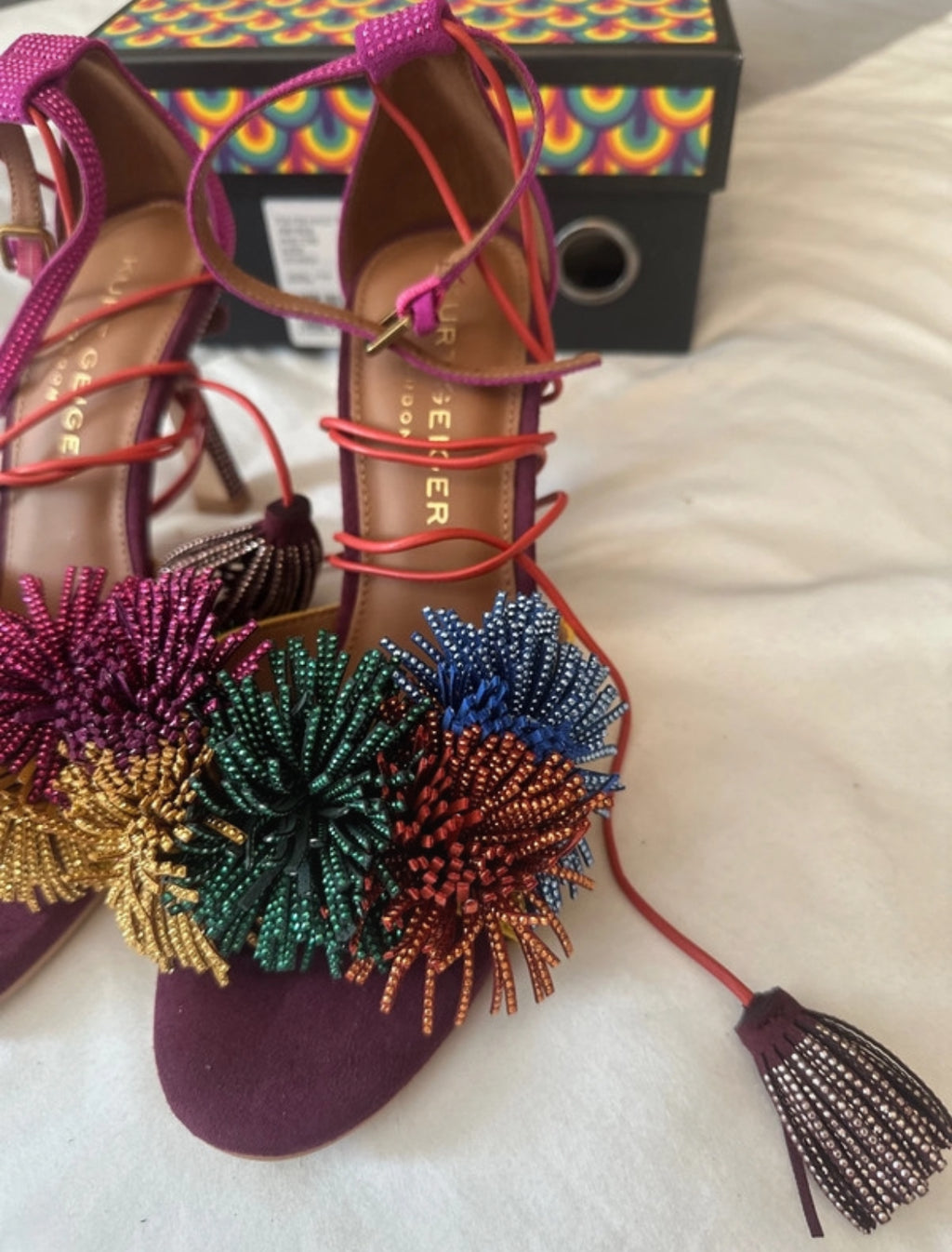 Сандали с ток Kurt Geiger Pom Pom Ankle Tie от естествен велур
