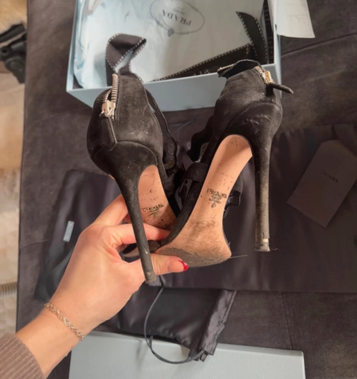 Prada Scallop сандали на висок ток - 38