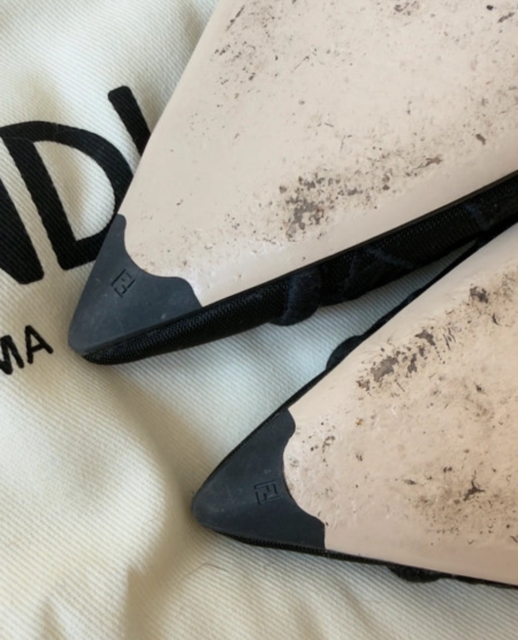 Fendi Colibrì Slingback обувки на ток