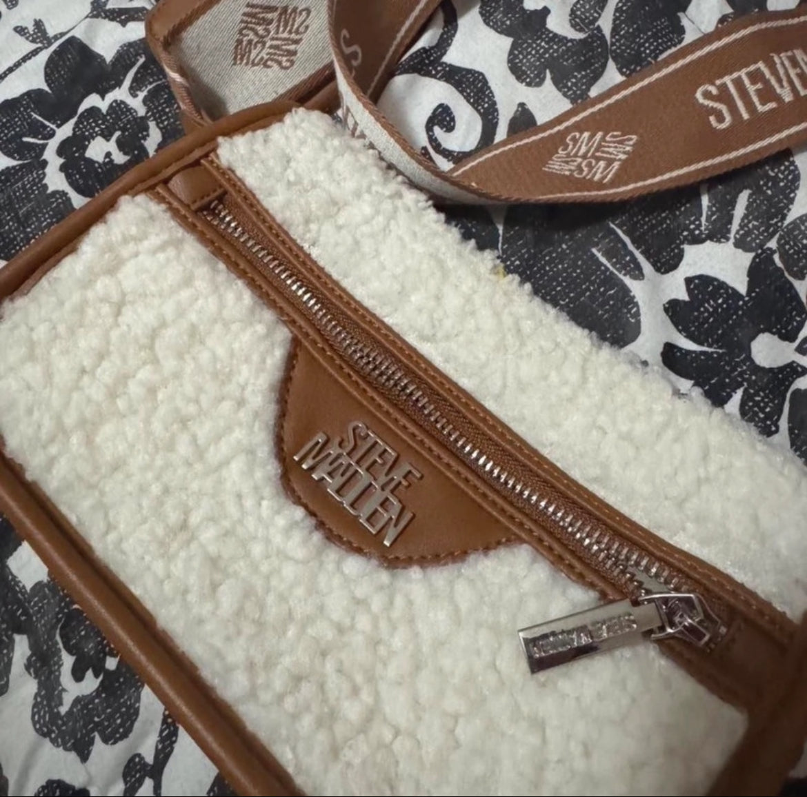 Чанта Steve Madden с teddy текстура