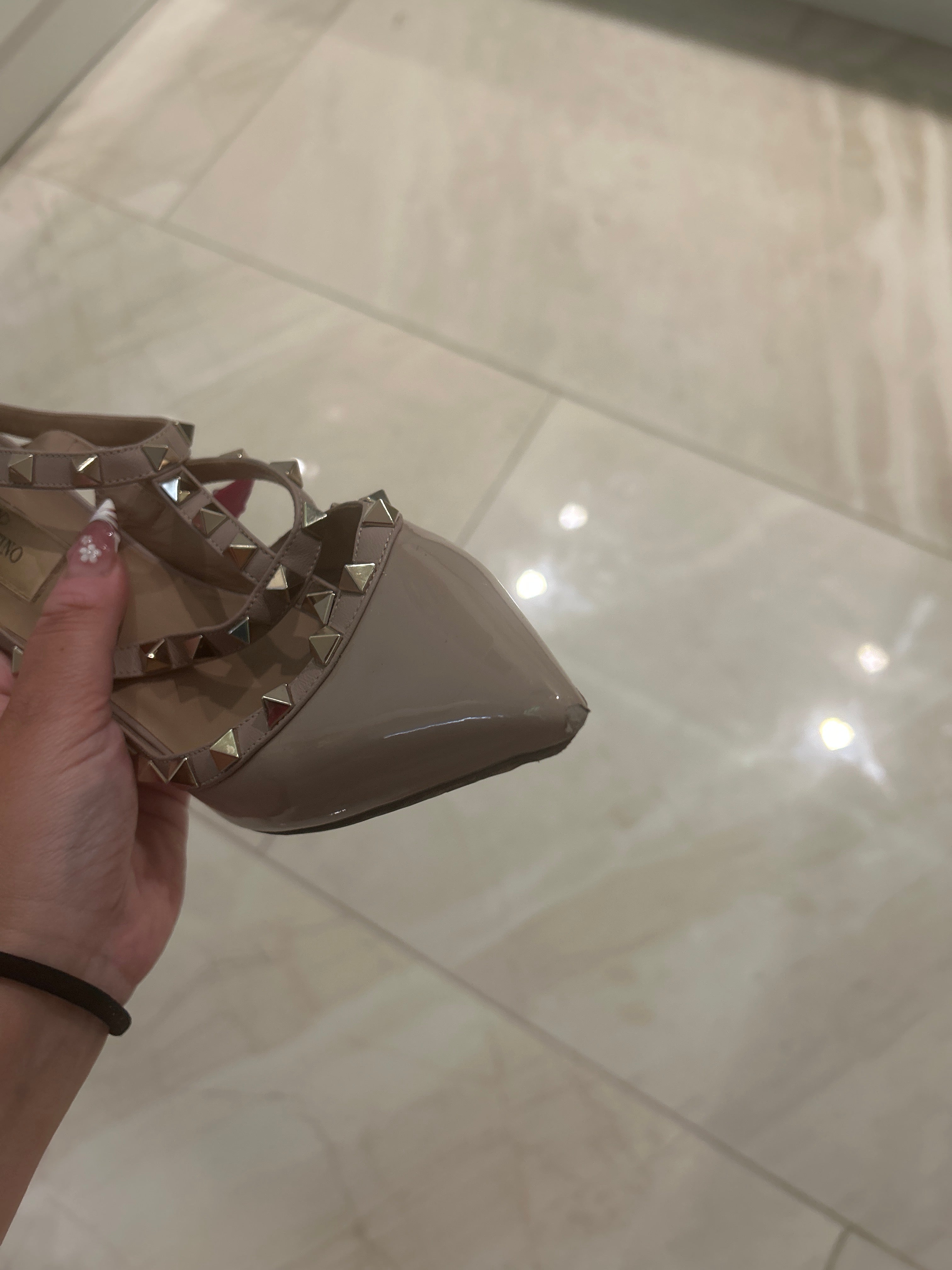 Обувки с ток Valentino Garavani Rockstuds - 38