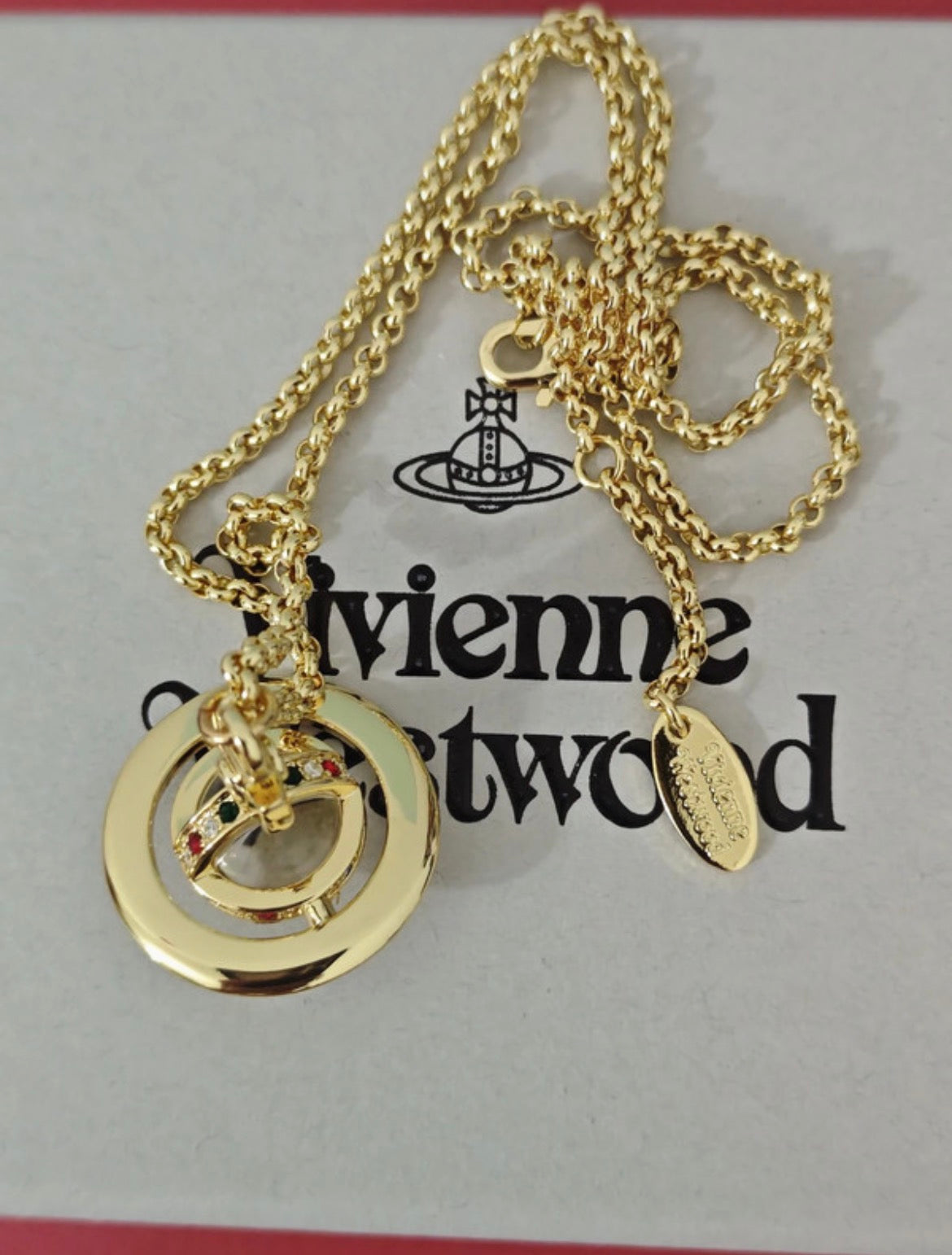 Vivienne Westwood златисто колие с Orb висулка и цветни кристали