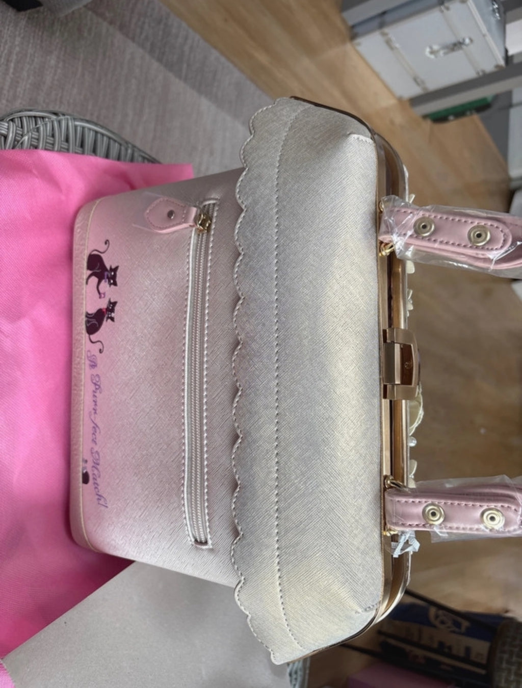 Лимитирана дизайнерска чанта Vendula London – The Wedding Shop