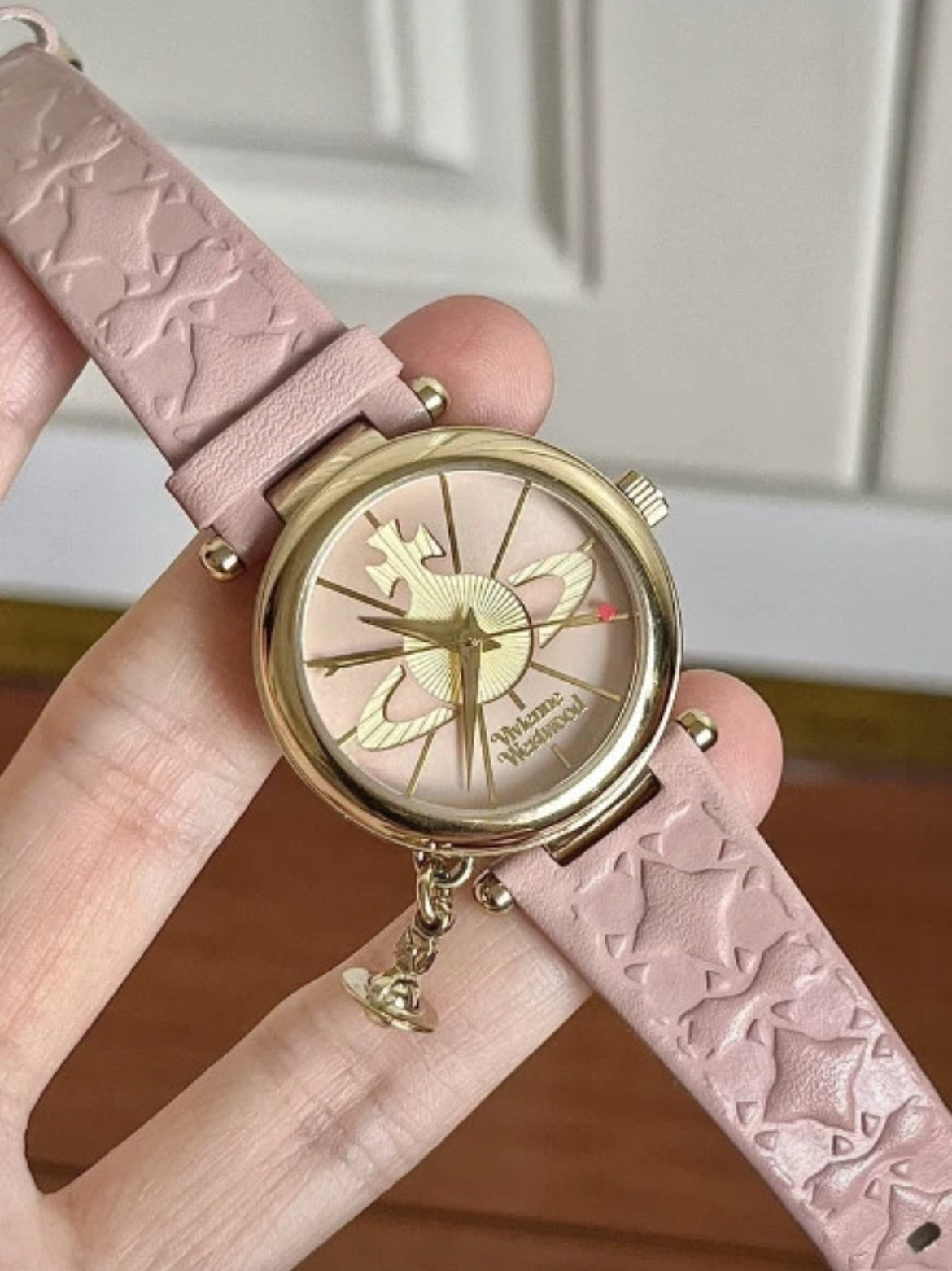 Vivienne Westwood Pink Orb Charm часовник