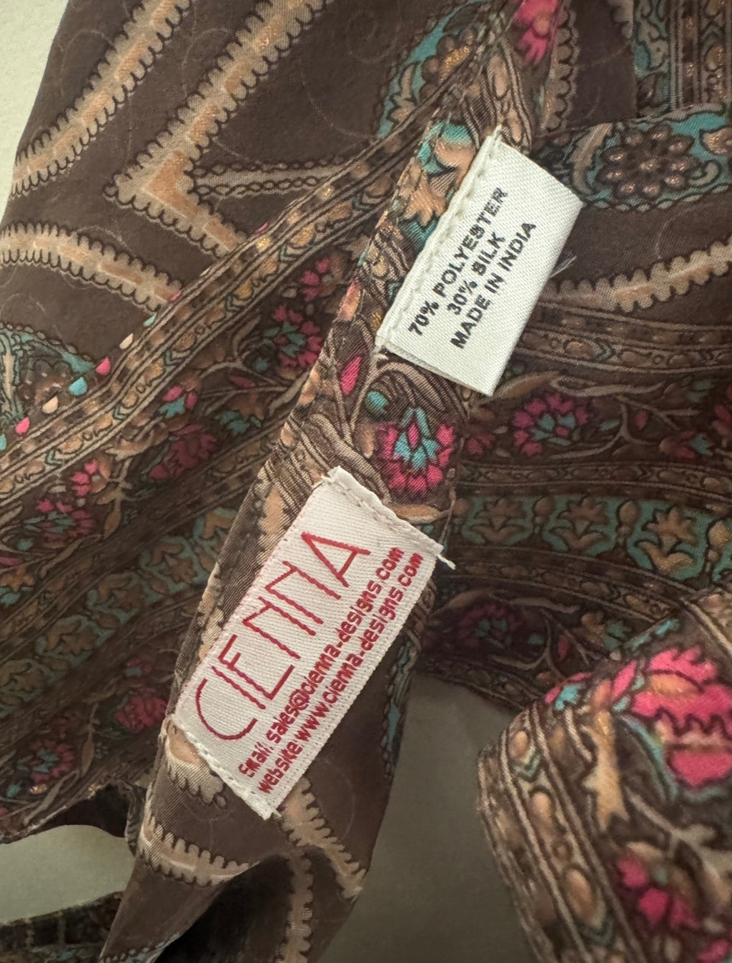 Paisley копринен halter топ