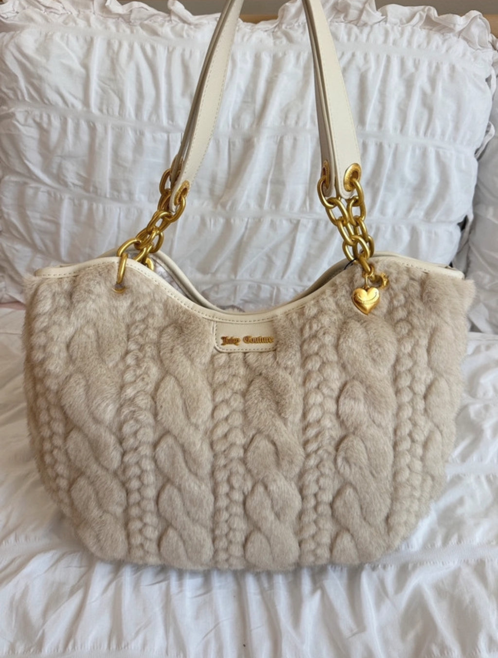 Рядка Juicy Couture faux fur чанта