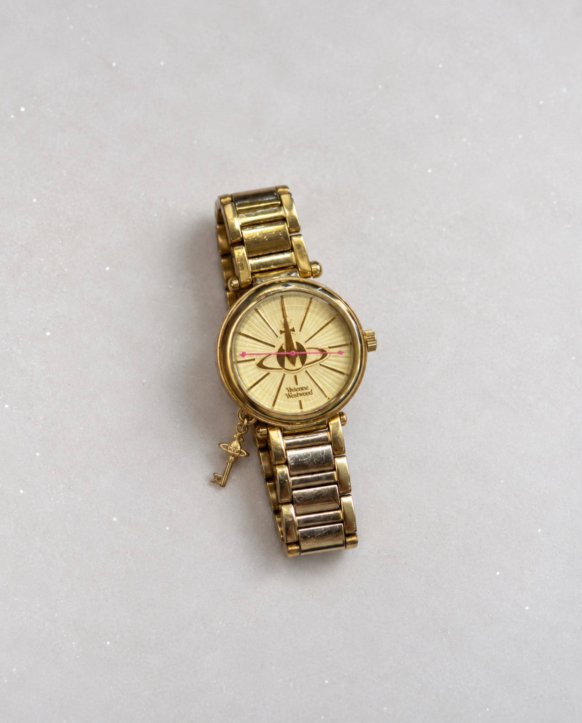 Vivienne Westwood златист часовник