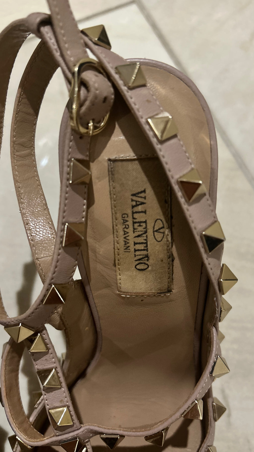 Обувки с ток Valentino Garavani Rockstuds - 38
