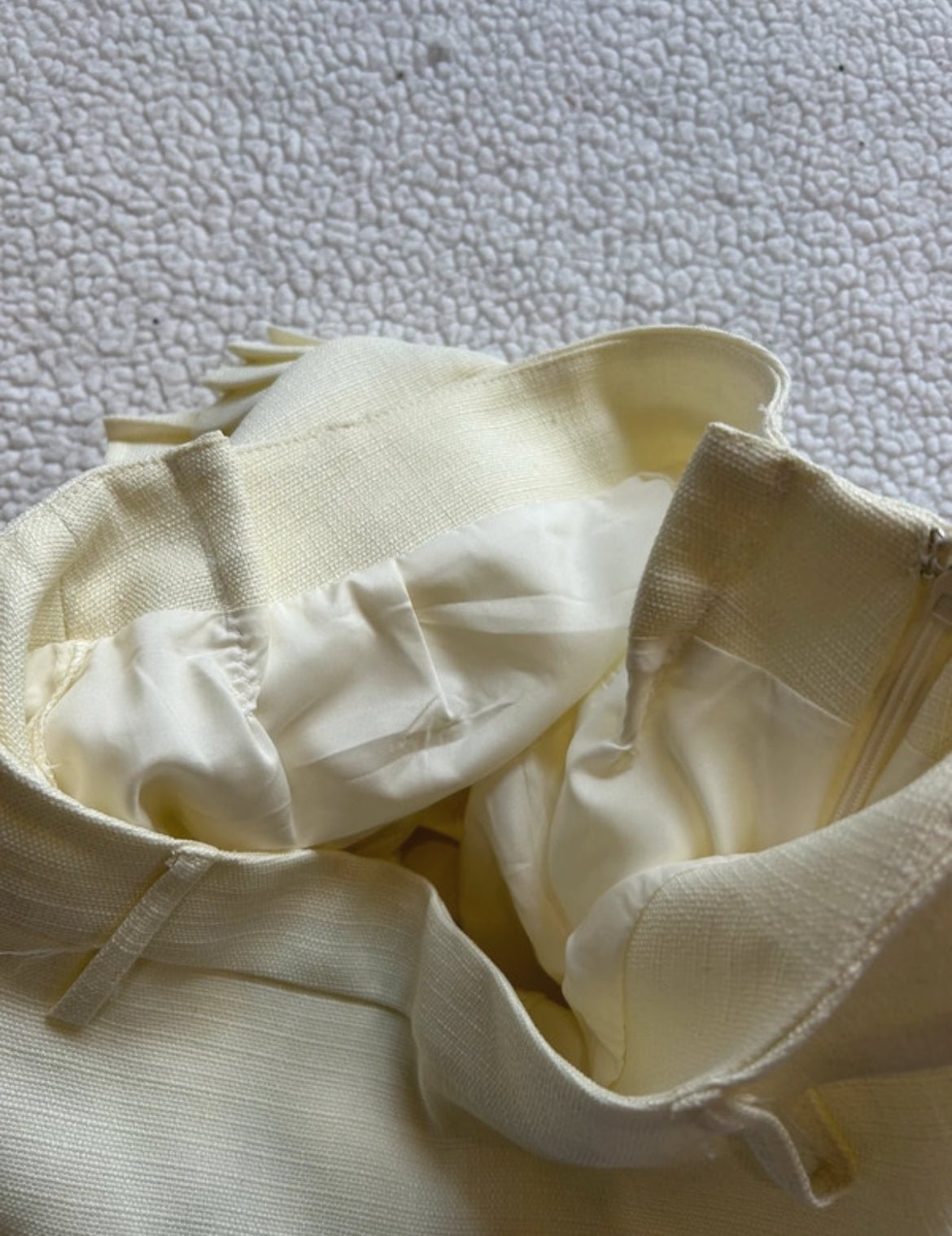 Butter Yellow плисирана мини пола Lioness - Sunday West Boutique