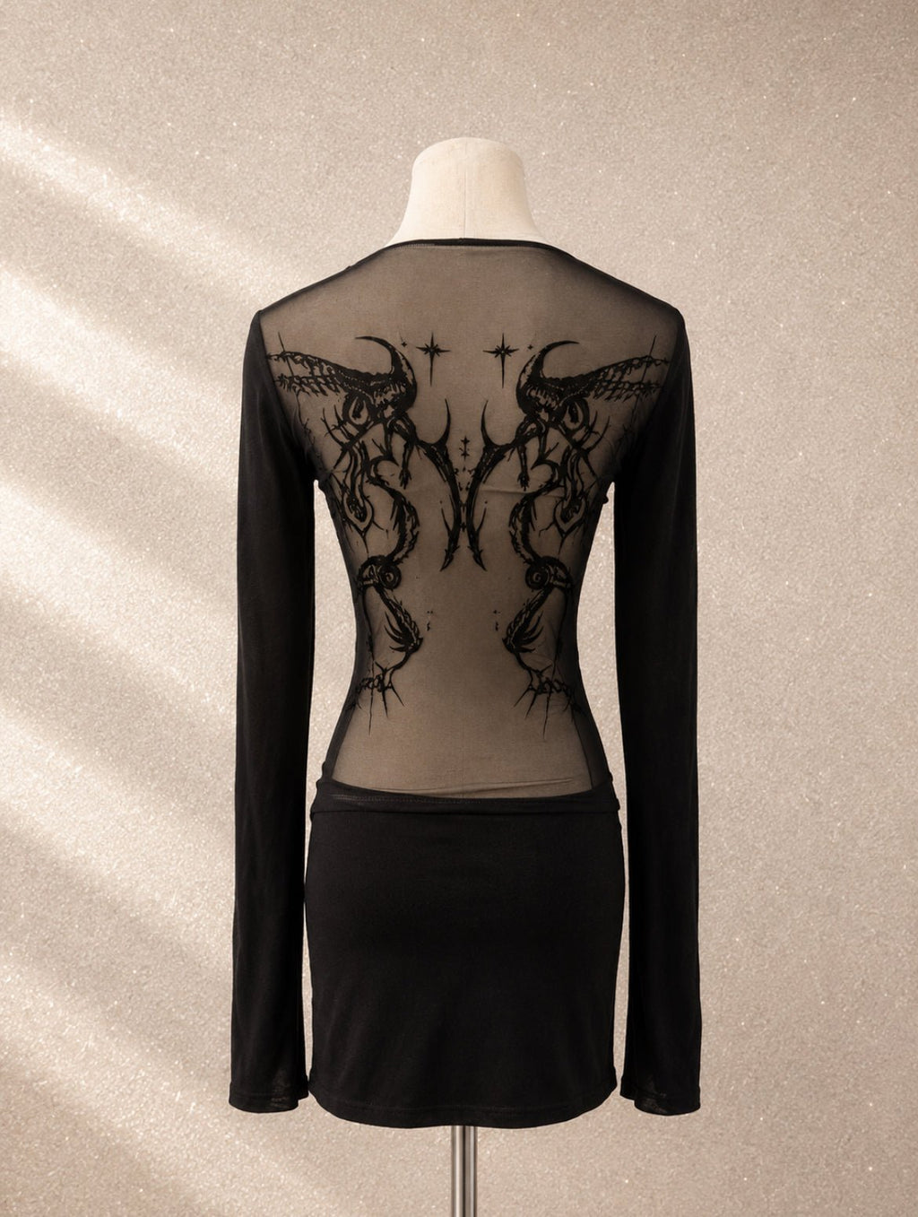 Черна мини рокля Jaded London с полупрозрачен mesh панел и готически flock принт - Sunday West Boutique