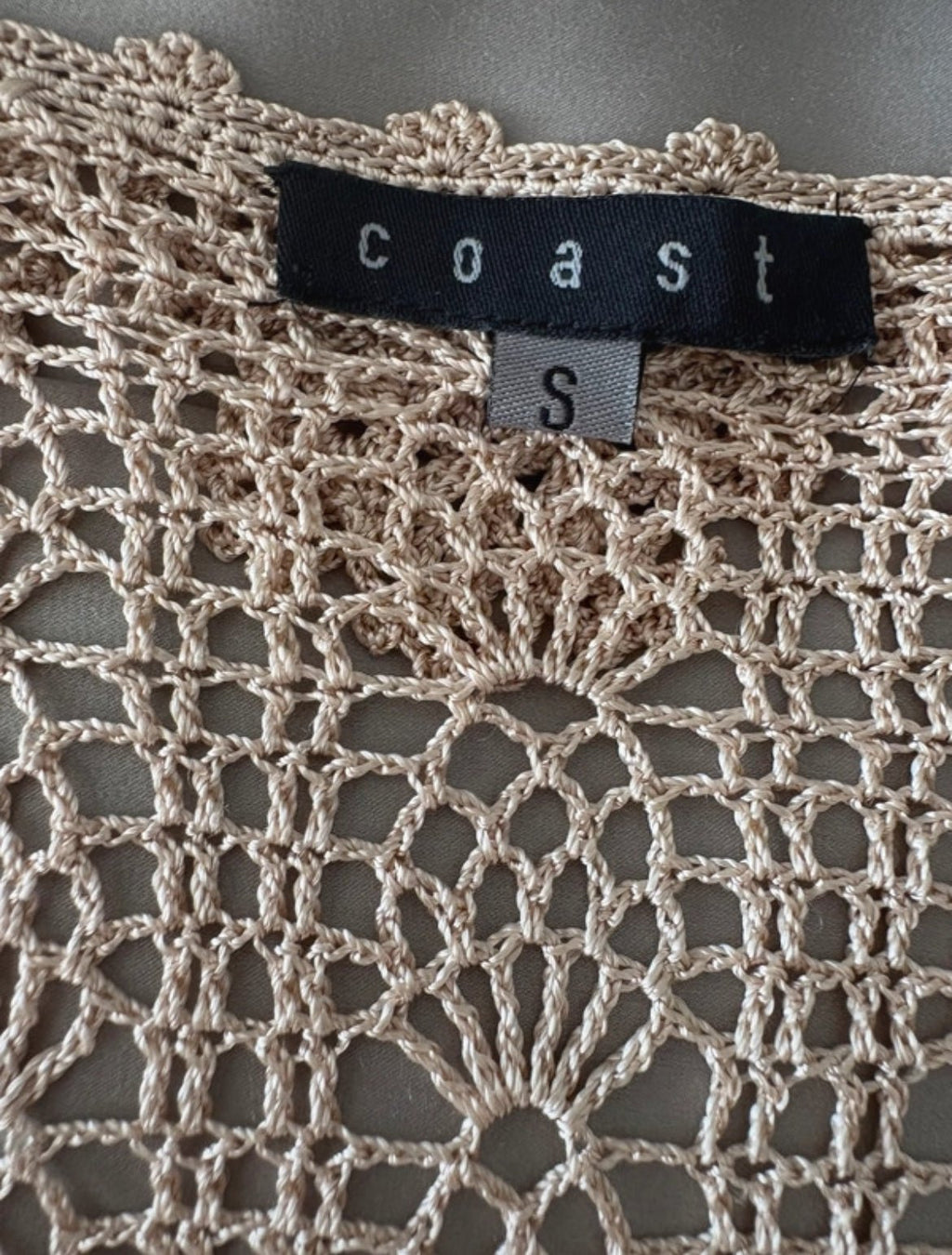 Coast плетена жилетка на една кука - Sunday West Boutique