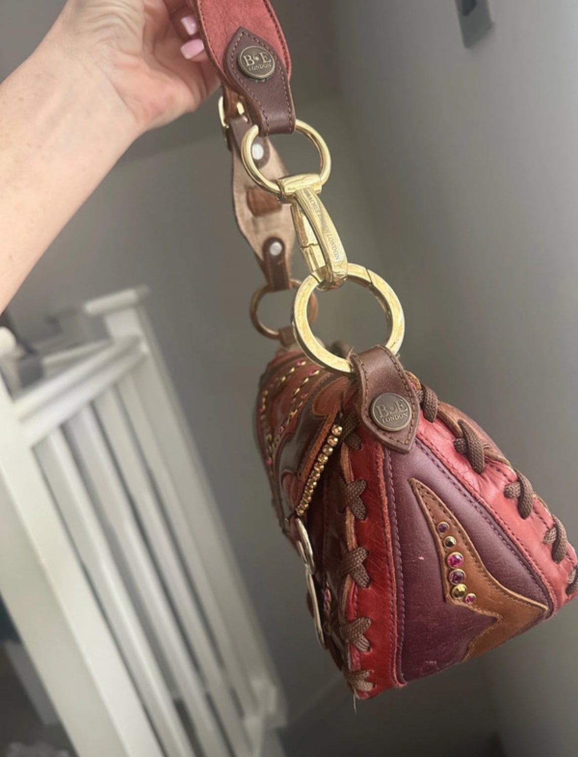 Дизайнерска чанта Bracher Emden, ръчно декорирана с кристали Swarovski - Sunday West Boutique