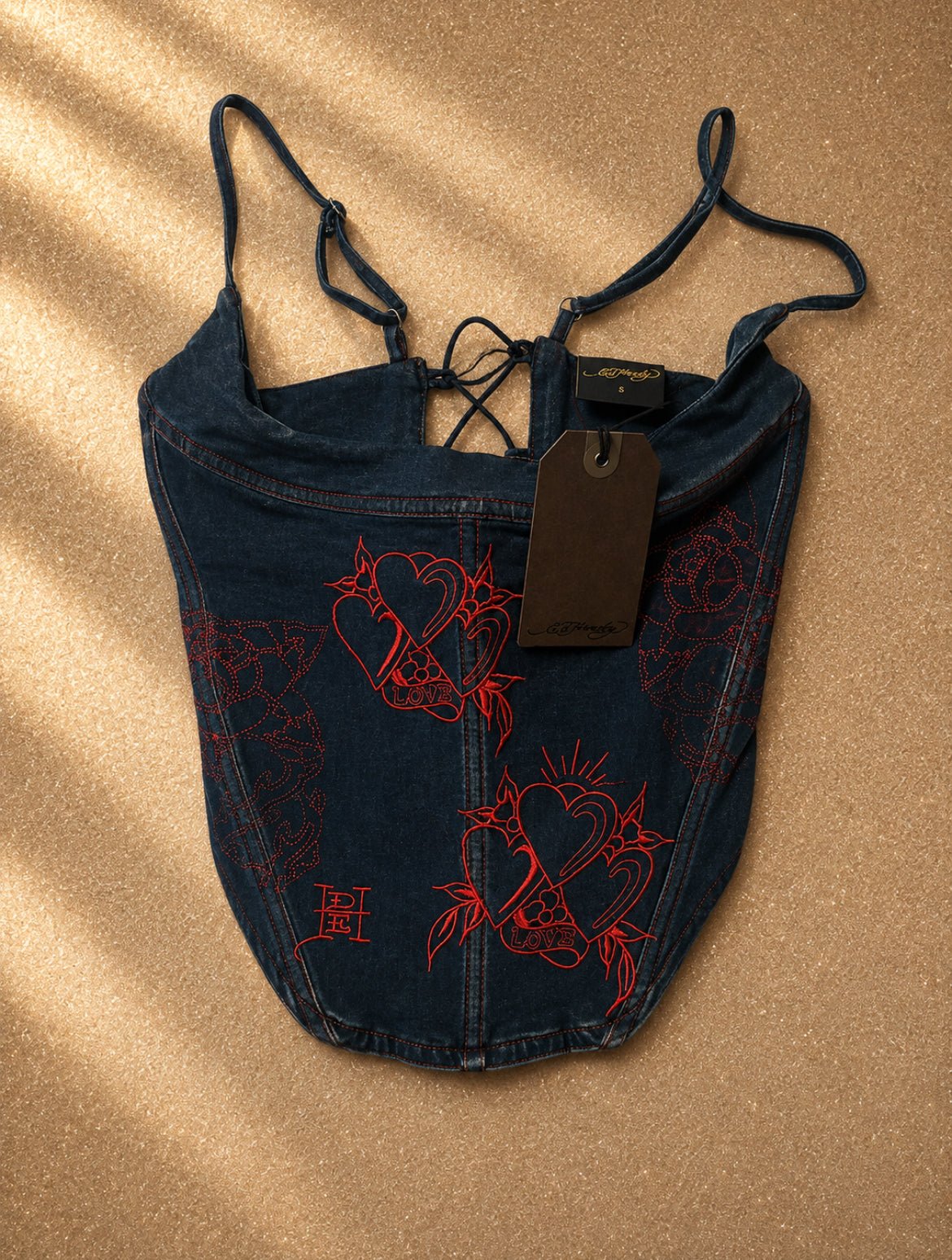 Дънков корсет Ed Hardy с емблематични червени бродирани сърца и готически мотиви - Sunday West Boutique