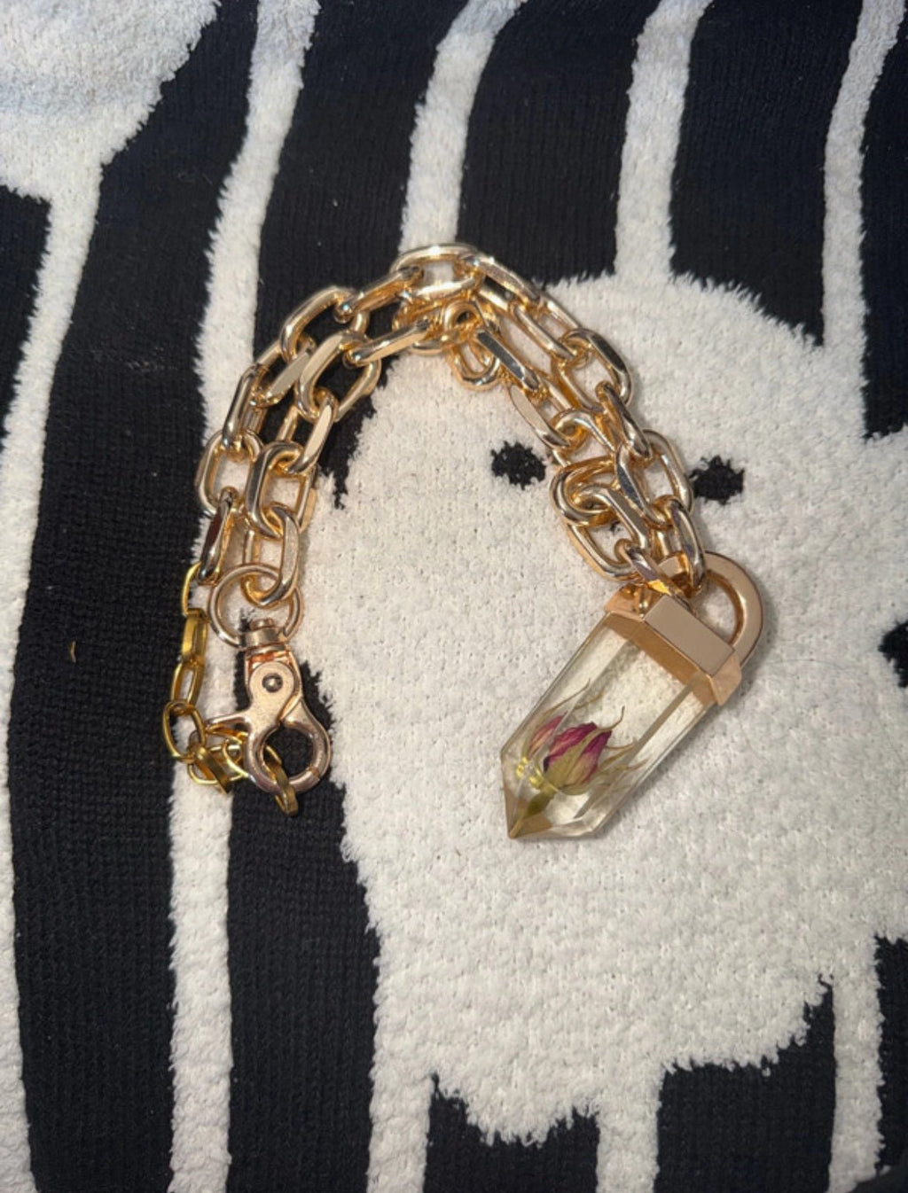 Колие Love Rokz Rosebud с истинска запазена розова пъпка - Sunday West Boutique