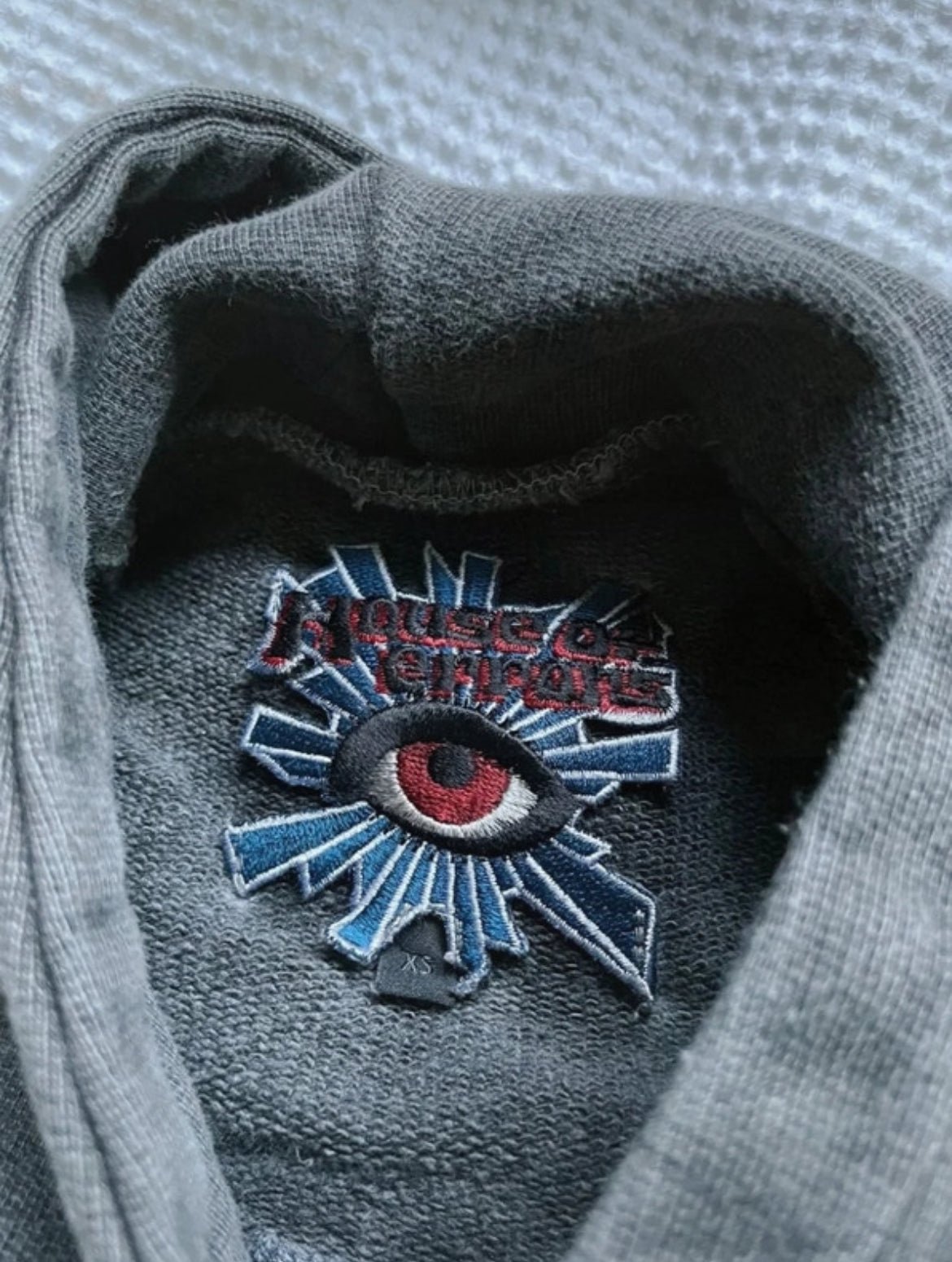 Лимитирано худи House of Errors с релефна бродерия All Seeing Eye - Sunday West Boutique